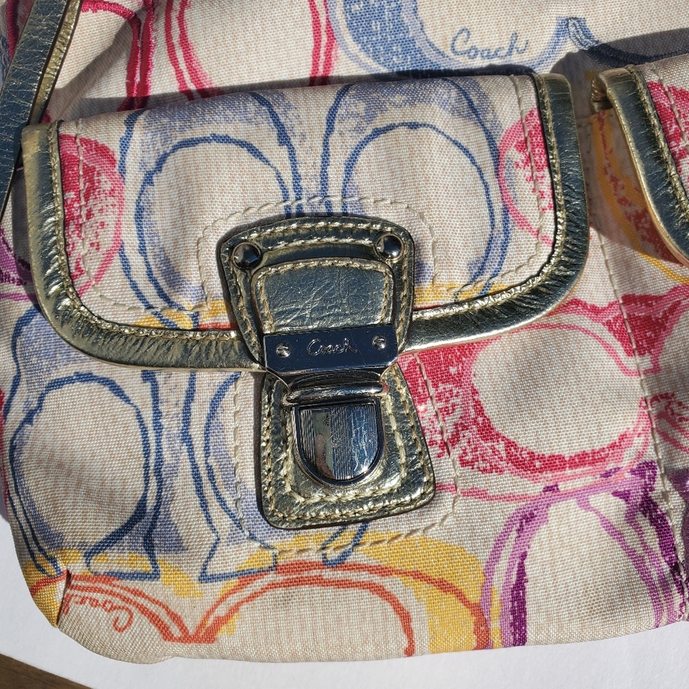 Coach Poppy Scribble Twin Pocket Vintage Shoulder and Crossbody Bag - Picture 3 of 10